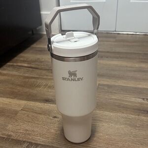 Stanley White Travel Mug 40 oz